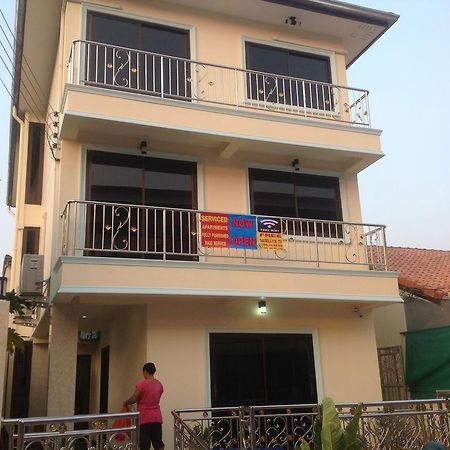 Junior Apartment Pattaya Exteriör bild